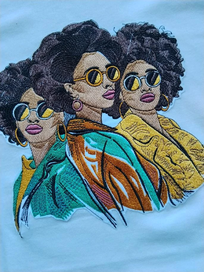 Dámské RETRO tričko "Afro ženy" – bílé